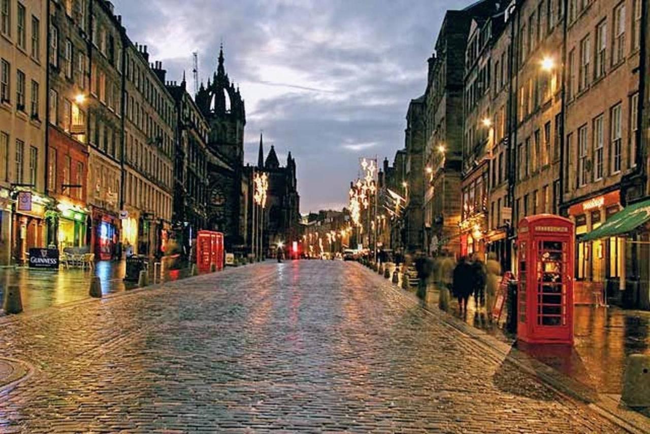 *Amazing Location!*In Heart Of The City. 2Br & Cot Edinburgh Buitenkant foto